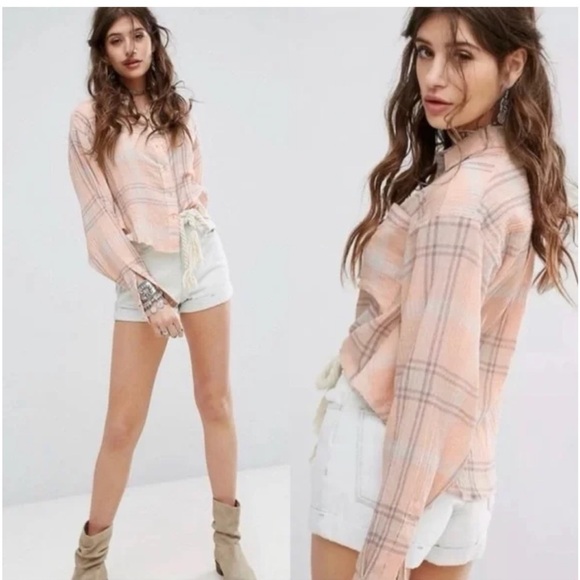 Free people - Picture 1 of 6